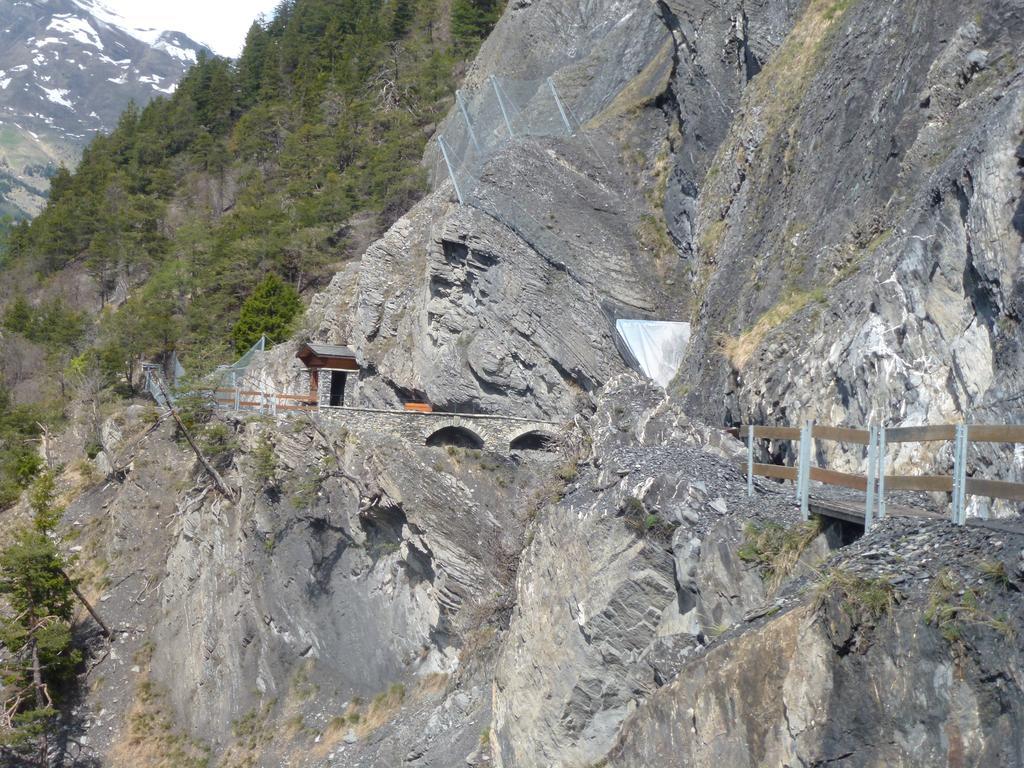Valais - By La Sittelle 3* Grimisuat